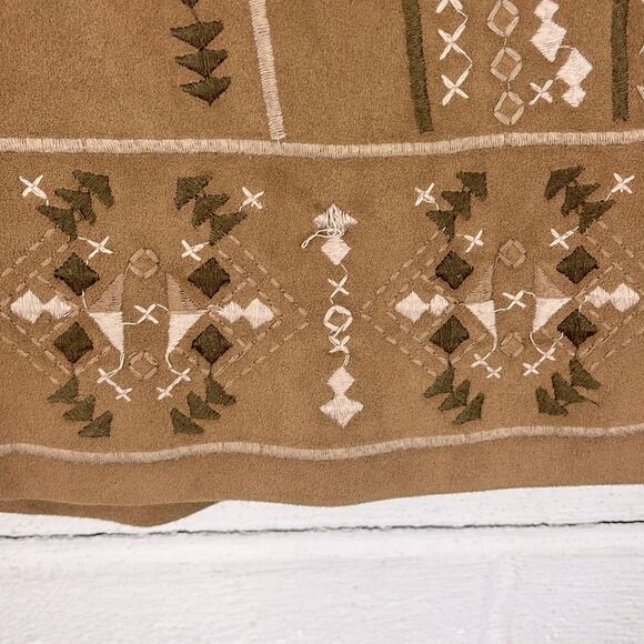 Abercrombie & Fitch tan faux suede mini skirt - Picture 4 of 7